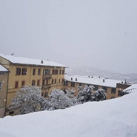 La Ghibellina. Confortevole,Posizione Privilegiata Siena Bagian luar foto